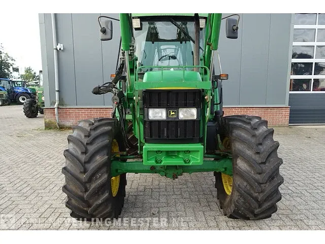 Landbouw tractor met voorlader john deere, 6010 se, bouwjaar 2001 - afbeelding 14 van  51