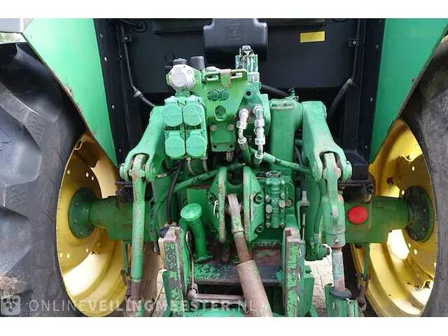 Landbouw tractor met voorlader john deere, 6010 se, bouwjaar 2001 - afbeelding 27 van  51