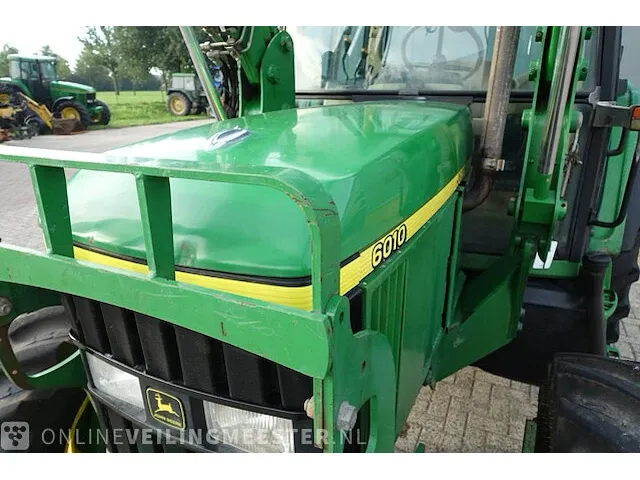Landbouw tractor met voorlader john deere, 6010 se, bouwjaar 2001 - afbeelding 32 van  51