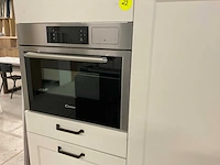 Landelijk hoekkeuken met vaatwasser koelkast stoom combimagnetron en inductie kookplaat - afbeelding 12 van  16