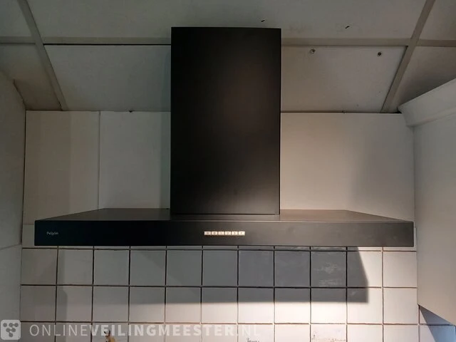 Landelijke showroom keuken met inbouwapparatuur stockholm witlak - afbeelding 42 van  44