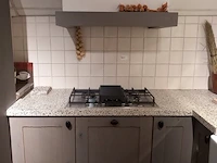 Landelijke showroom keuken met inbouwapparatuur tristar stockholm, levergrijs - afbeelding 34 van  61