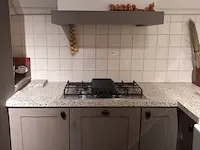 Landelijke showroom keuken met inbouwapparatuur tristar stockholm, levergrijs - afbeelding 34 van  61