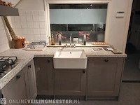 Landelijke showroom keuken met inbouwapparatuur tristar stockholm, levergrijs - afbeelding 45 van  61