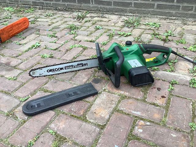 Landgoed eksn 2400 kettingzaag - afbeelding 2 van  3