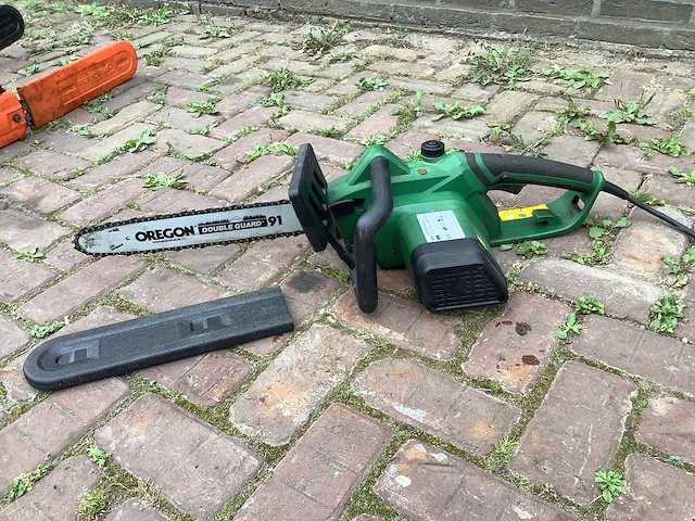Landgoed eksn 2400 kettingzaag - afbeelding 3 van  3
