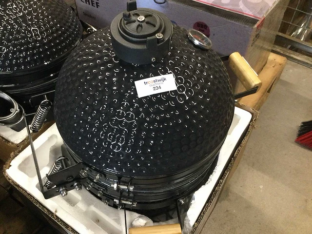 Landmann - 16 inch - kamado houtskool bbq 16 inch - afbeelding 2 van  3