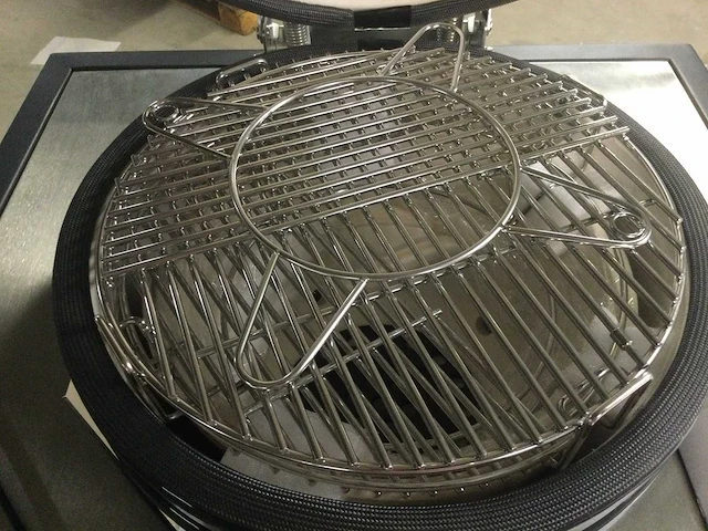 Landmann - medium - kamado houtskool bbq op onderstel. - afbeelding 5 van  6