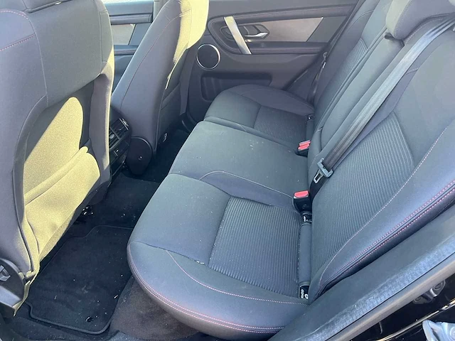 Landrover discovery sport p300 e - personenauto (schade) - afbeelding 2 van  15