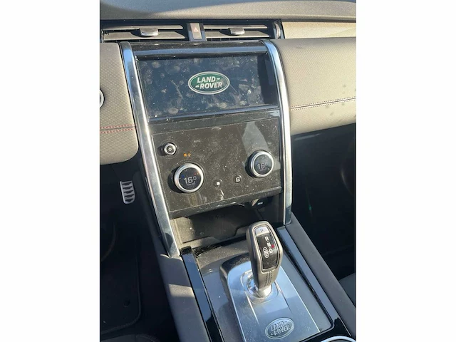 Landrover discovery sport p300 e - personenauto (schade) - afbeelding 4 van  15