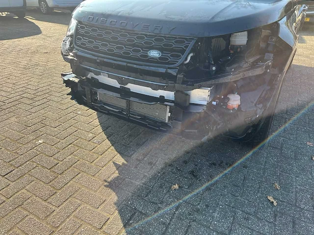Landrover discovery sport p300 e - personenauto (schade) - afbeelding 11 van  15
