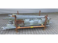 Lange steigerbuis (11x) en schoren (14x) - afbeelding 1 van  4
