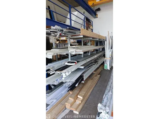 Langmateriaal stelling - afbeelding 1 van  8
