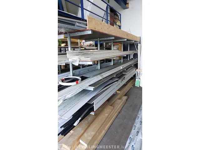 Langmateriaal stelling - afbeelding 5 van  8