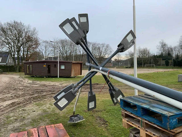 Lantaarnpaal (4x) - afbeelding 3 van  10