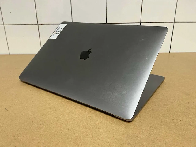 Laptop - apple - a1707 - i7-7820hq - afbeelding 3 van  5