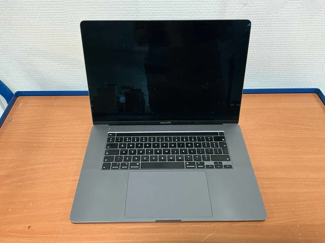 Laptop - apple - a2141 - i7-9750h - afbeelding 1 van  3