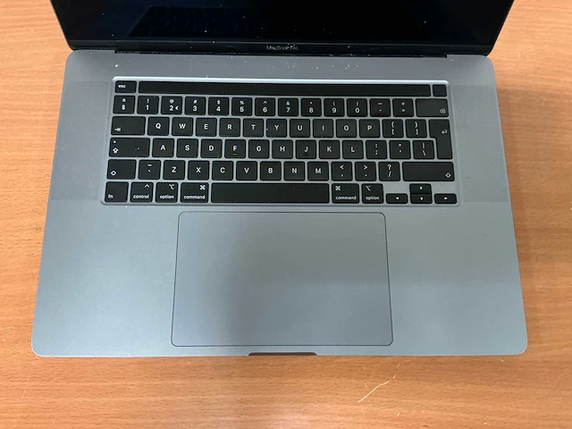 Laptop - apple - a2141 - i7-9750h - afbeelding 2 van  3