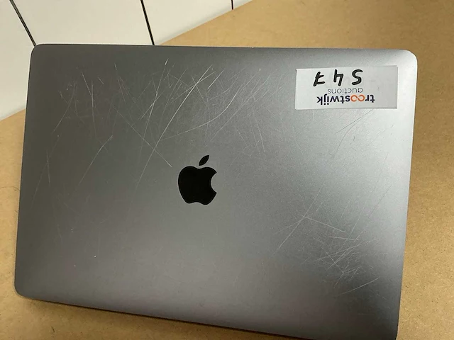 Laptop - apple - a2251 - i7-9750h - afbeelding 5 van  8