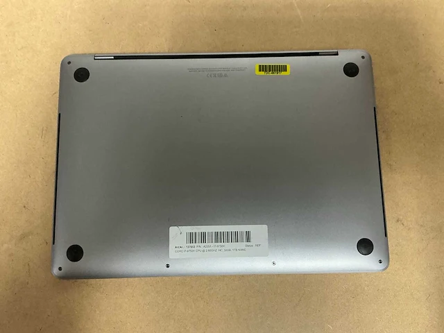 Laptop - apple - a2251 - i7-9750h - afbeelding 6 van  8