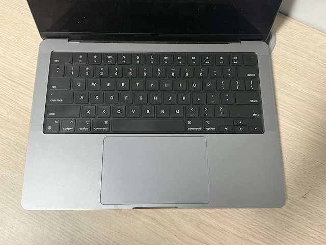 Laptop - apple - macbook pro 14 inch m1 pro - afbeelding 2 van  6