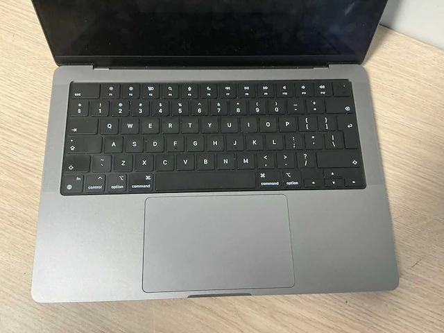 Laptop - apple - macbook pro 14 inch m2 pro - afbeelding 2 van  6
