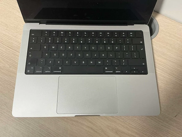 Laptop - apple - macbook pro 14 inch m2 pro - afbeelding 2 van  6