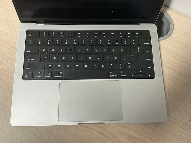 Laptop - apple - macbook pro 14 inch m2 pro - afbeelding 2 van  7