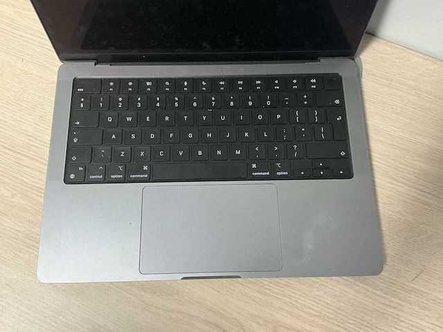 Laptop - apple - macbook pro 14 inch m2 pro - afbeelding 2 van  6
