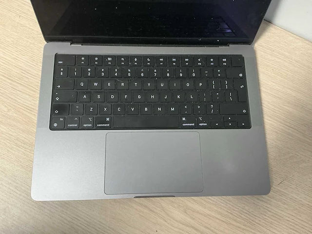 Laptop - apple - macbook pro 14 inch m2 pro - afbeelding 2 van  6