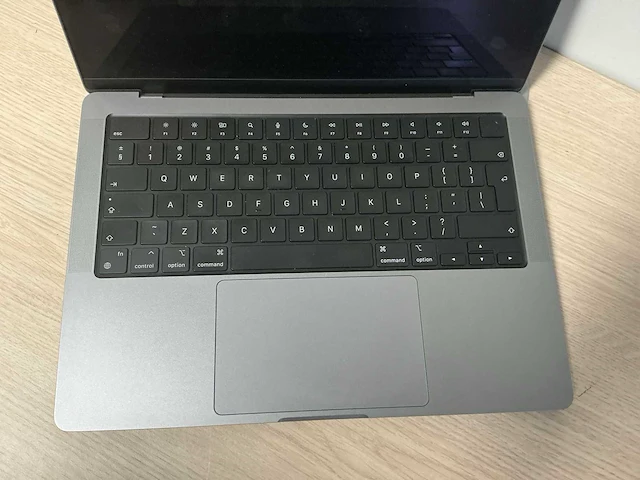 Laptop - apple - macbook pro 14 inch m2 pro - afbeelding 2 van  6