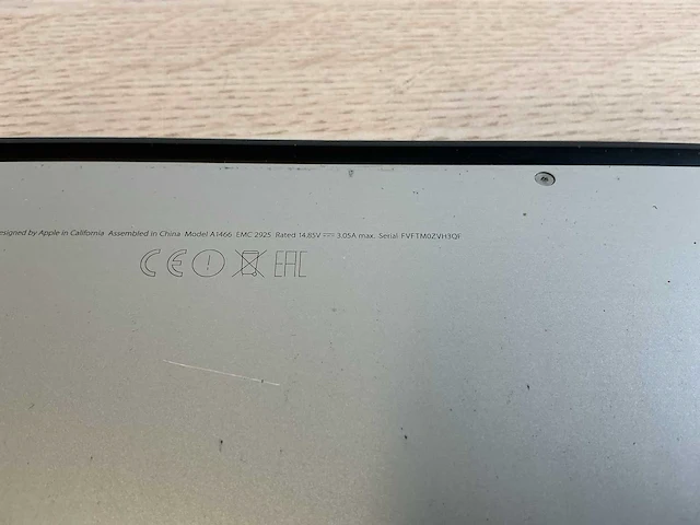 Laptop - apple inc. - macbookair7,2 - afbeelding 6 van  7