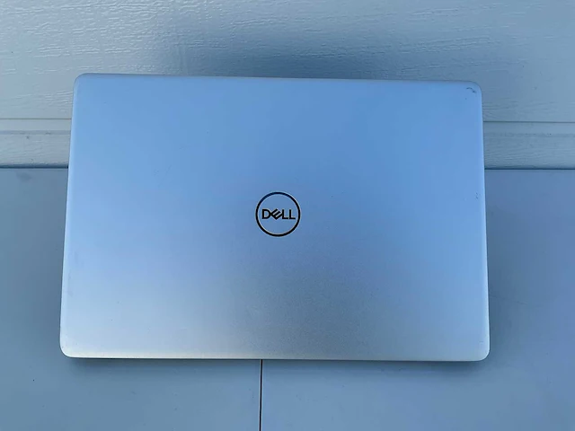 Laptop - dell - inspiron 13 5000 - afbeelding 3 van  3