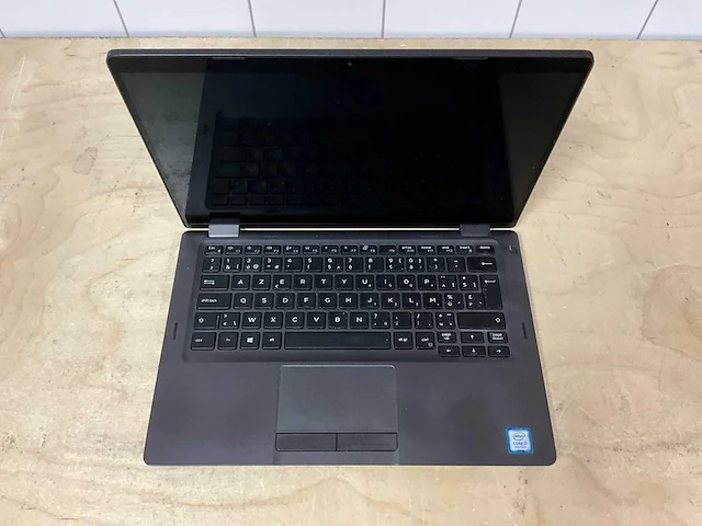 Laptop - dell - latitude 5300 2-in-1 i7-8665u - afbeelding 2 van  3