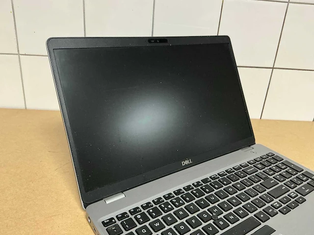 Laptop - dell - latitude 5510 - i5-10310u - afbeelding 4 van  6