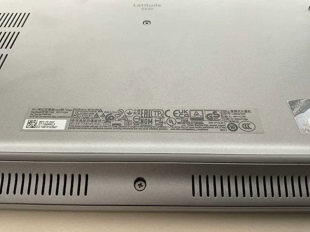 Laptop - dell - latitude 5530 - afbeelding 7 van  7