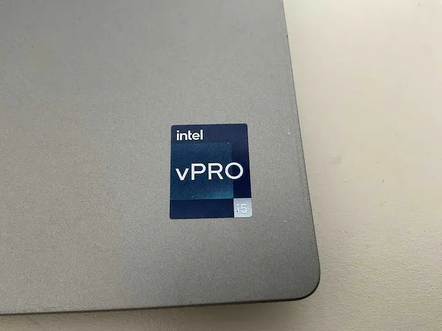 Laptop - dell - latitude 5530 - afbeelding 3 van  7