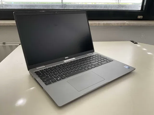 Laptop - dell - latitude 5530 - afbeelding 1 van  7