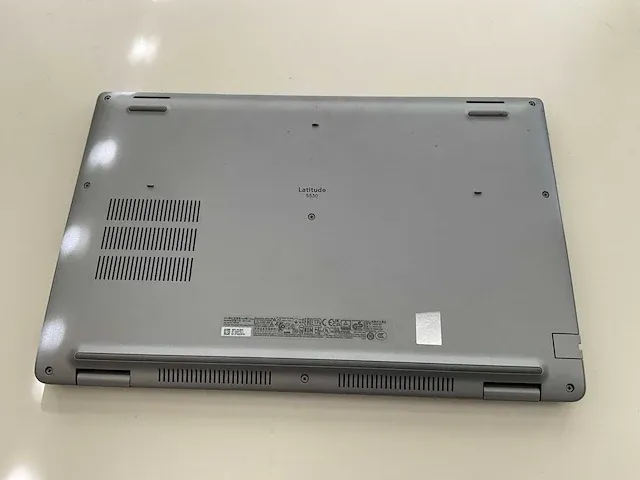 Laptop - dell - latitude 5530 - afbeelding 6 van  7