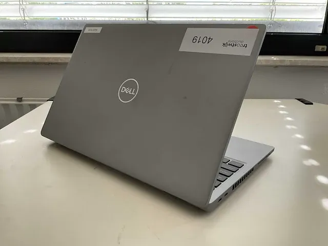 Laptop - dell - latitude 5530 - afbeelding 4 van  6