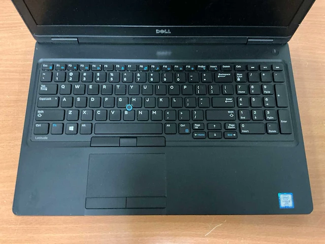 Laptop - dell - latitude 5580 i5-7300u - afbeelding 2 van  3