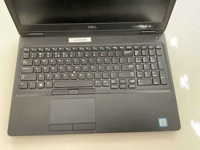 Laptop - dell - latitude 5590 - afbeelding 2 van  7