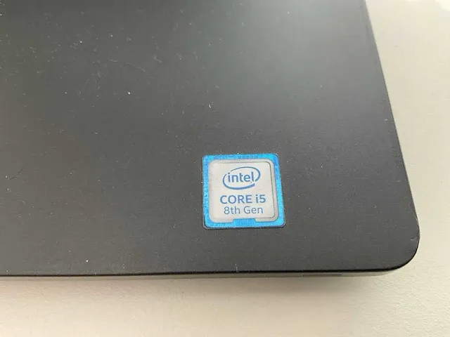 Laptop - dell - latitude 5590 - afbeelding 3 van  7