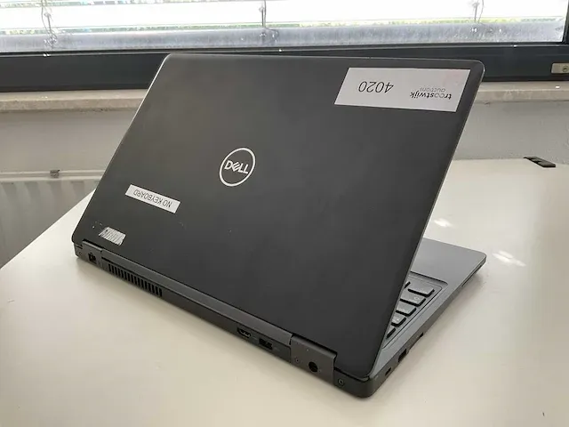 Laptop - dell - latitude 5590 - afbeelding 5 van  7