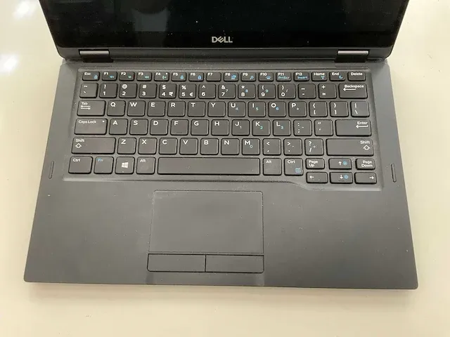 Laptop - dell - latitude 7390 2-in-1 - afbeelding 2 van  5