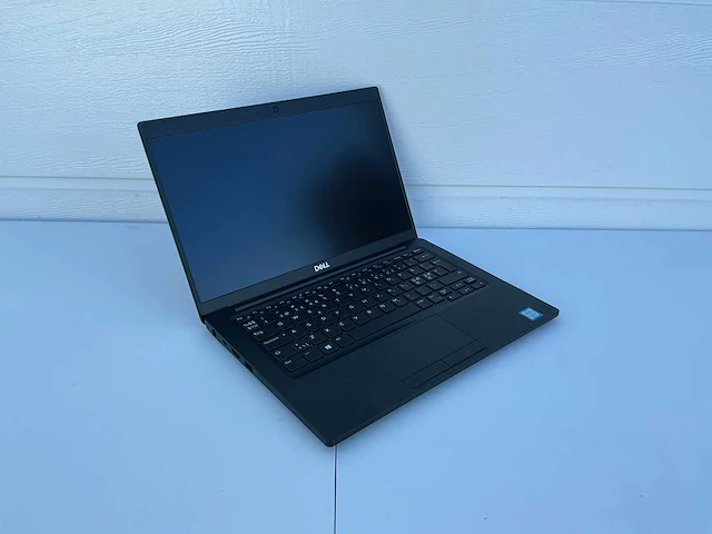 Laptop - dell - latitude 7390 - afbeelding 1 van  3