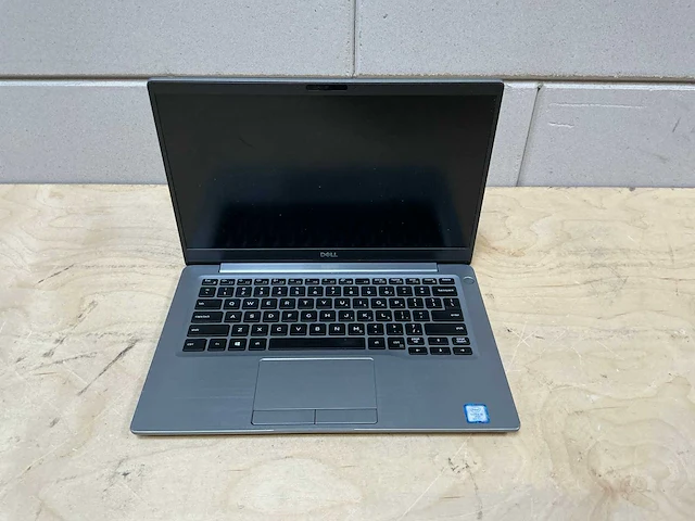 Laptop - dell - latitude e7300 - i5-8365u - afbeelding 2 van  3