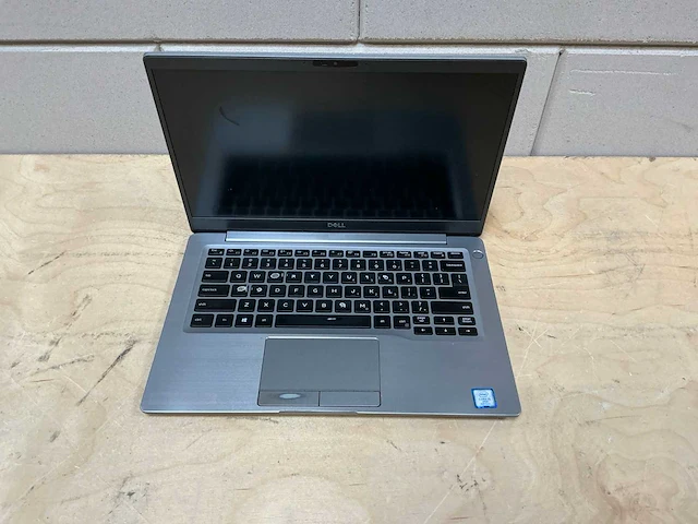 Laptop - dell - latitude e7300 - i5-8365u - afbeelding 2 van  3