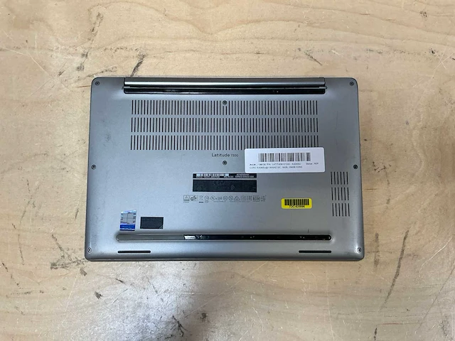 Laptop - dell - latitude e7300 - i5-8365u - afbeelding 3 van  3