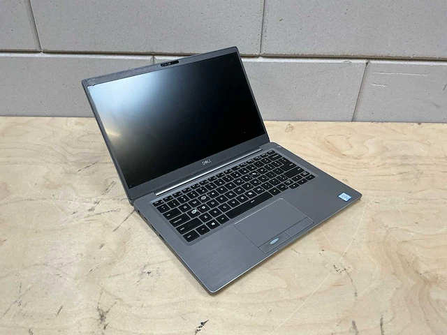 Laptop - dell - latitude e7300 - i5-8365u - afbeelding 1 van  3